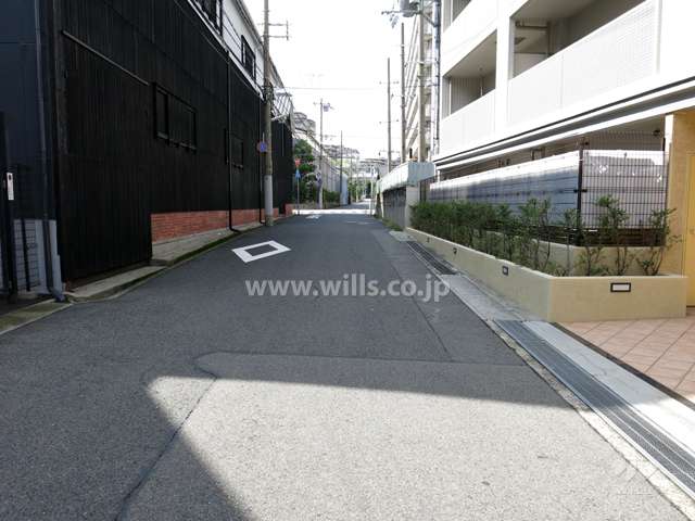 敷地側南側の前面道路