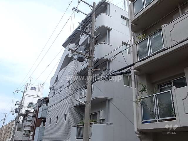 シャトー岡本の外観（北西側から）