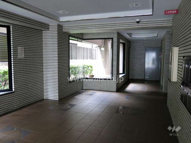 エントランスホール