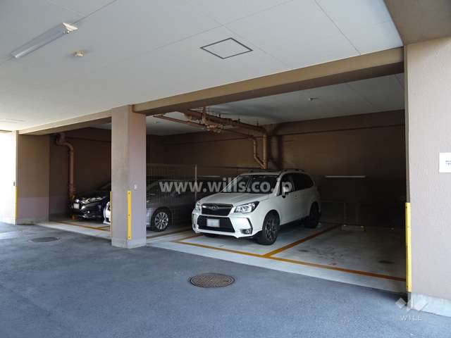 敷地内駐車場（屋内平面式）