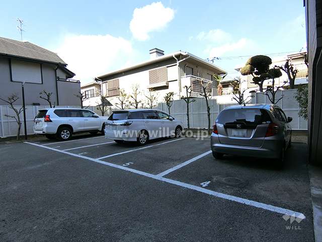 敷地内駐車場（屋外平面式）