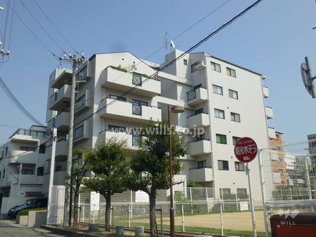 セントラル第3東灘の外観（北西側から）