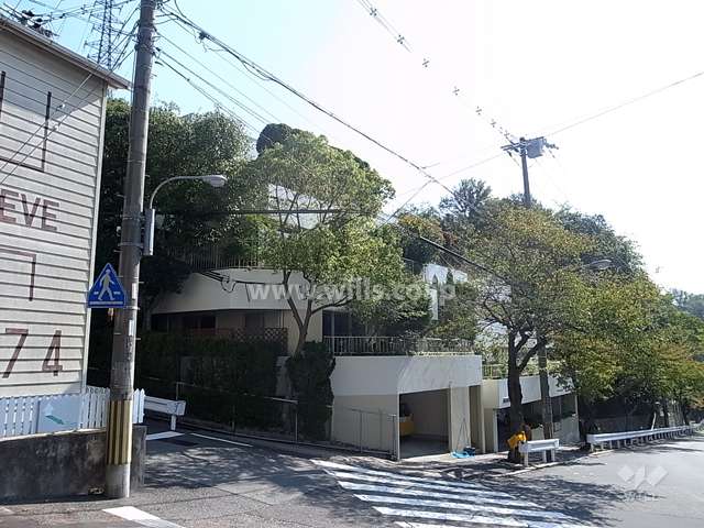 テラスハウス住吉台の外観（西側から）