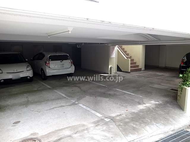敷地内駐車場（屋内平面式）