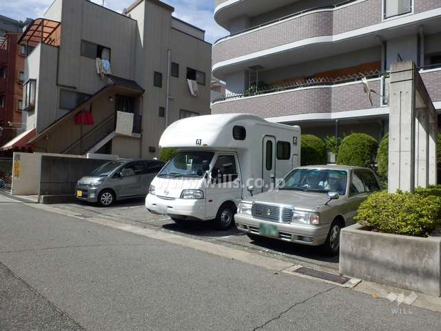 敷地内駐車場（屋外平面式）