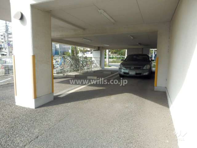 敷地内駐車場（屋内平面式）
