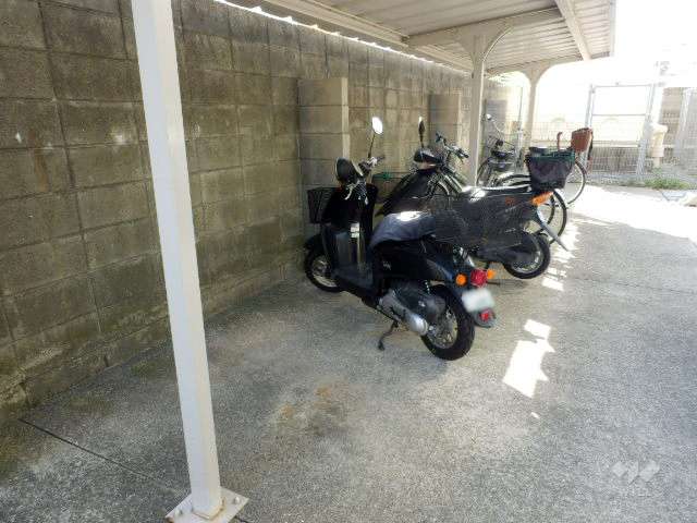 バイク置場