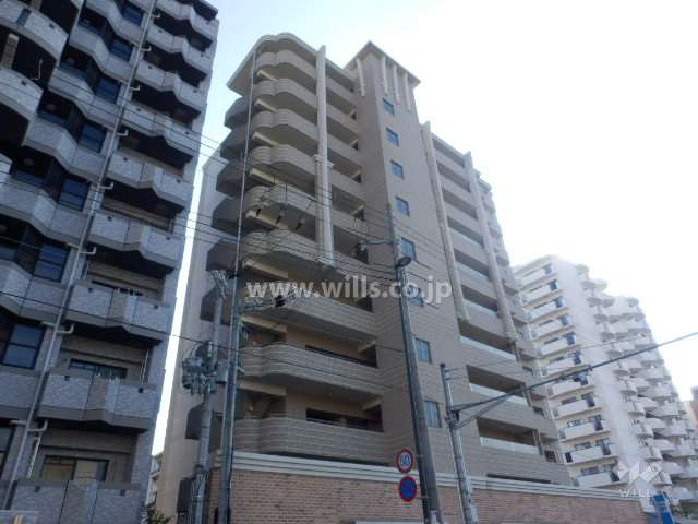 ドルフ甲南山手の外観（北側から）