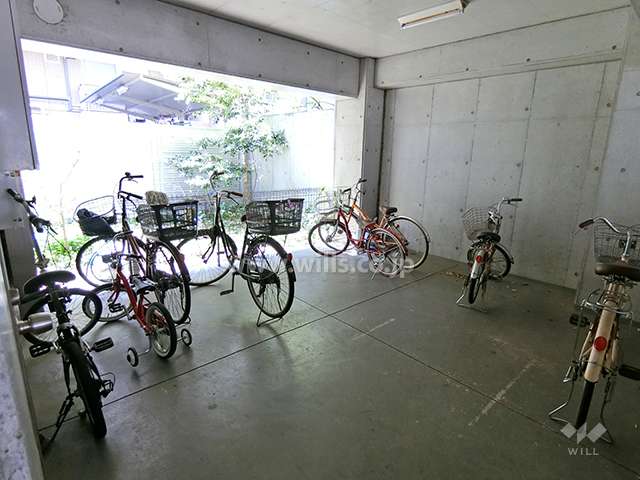 駐輪場