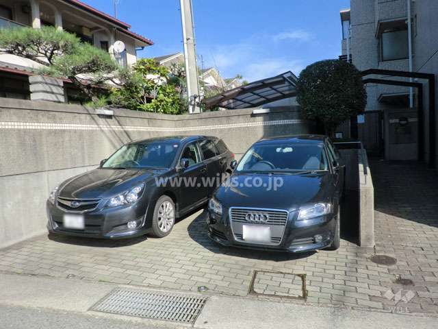 敷地内駐車場（屋外平面式）