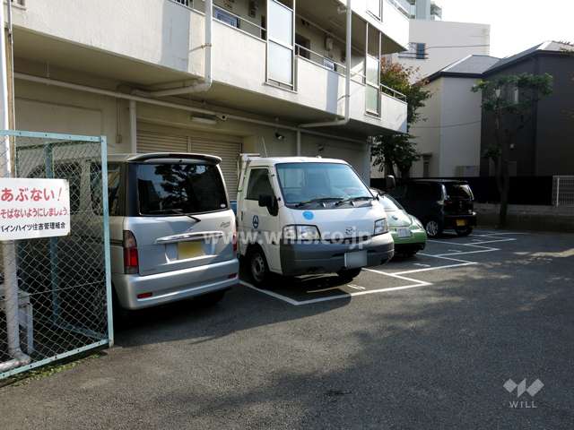 敷地内駐車場（屋外平面式）