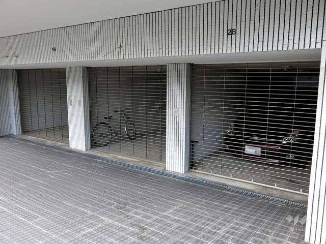 敷地内駐車場（屋内平面式）