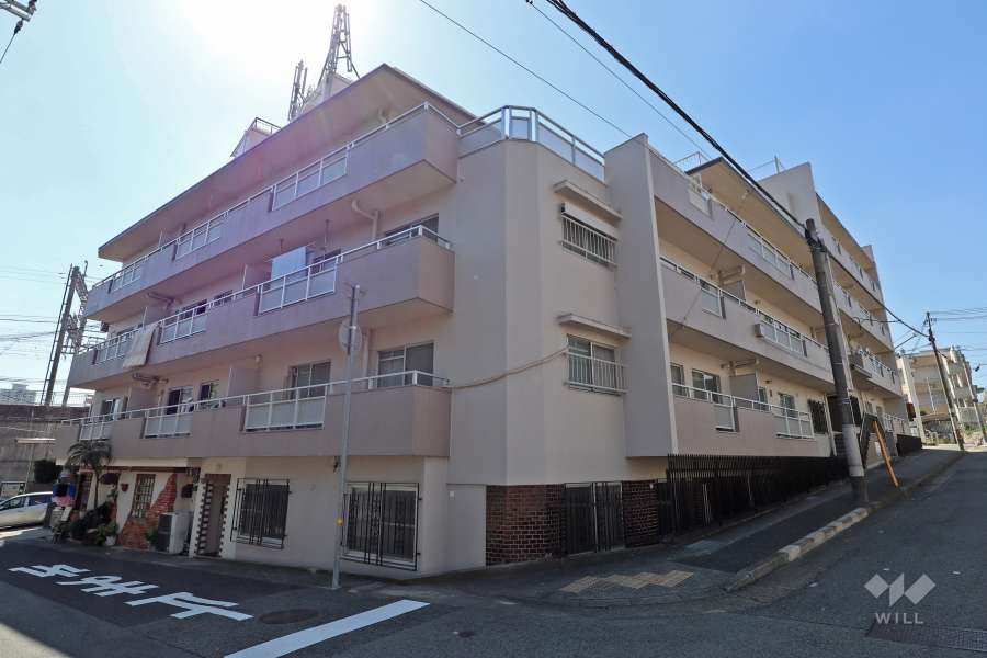 ハローマンション本山の外観（北東側から）