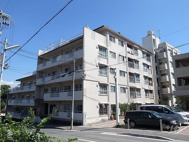 ハローマンション本山の外観（北西側から）