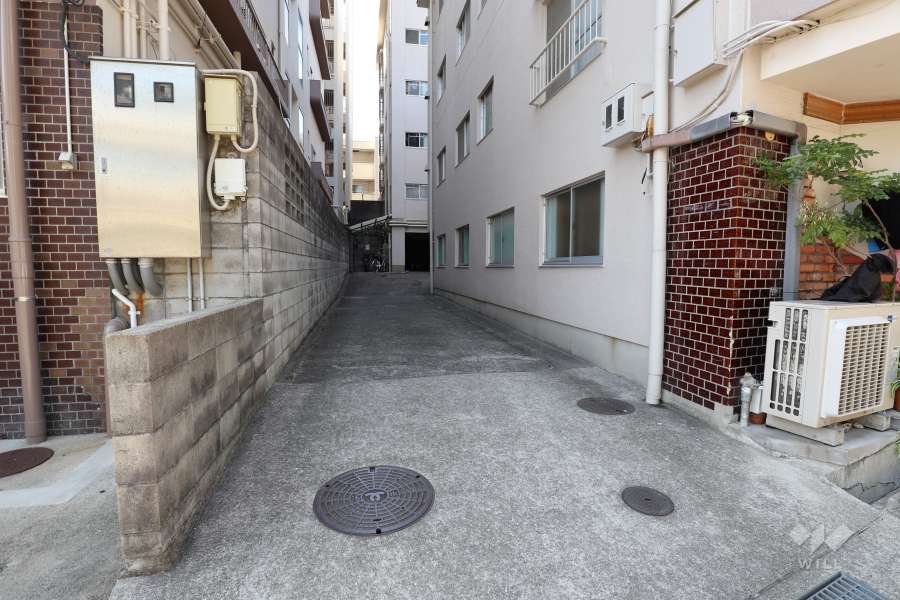 駐車場の出入り口