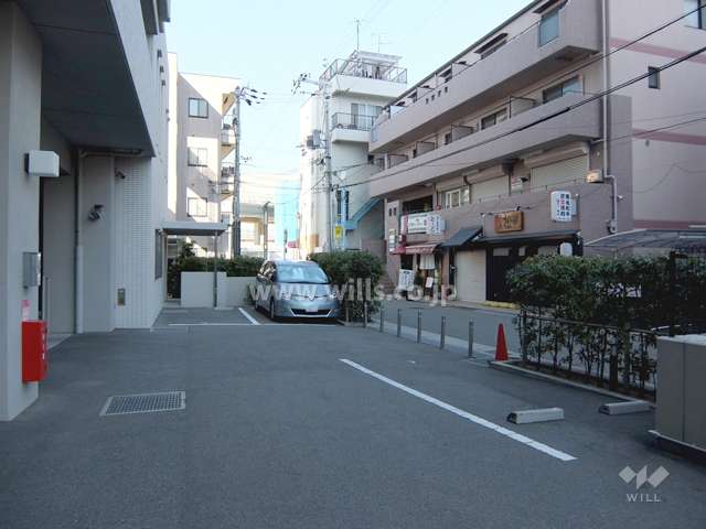 敷地内駐車場（屋外平面式）