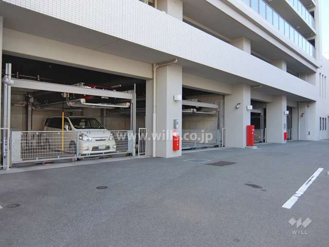 敷地内駐車場（屋内機械式）
