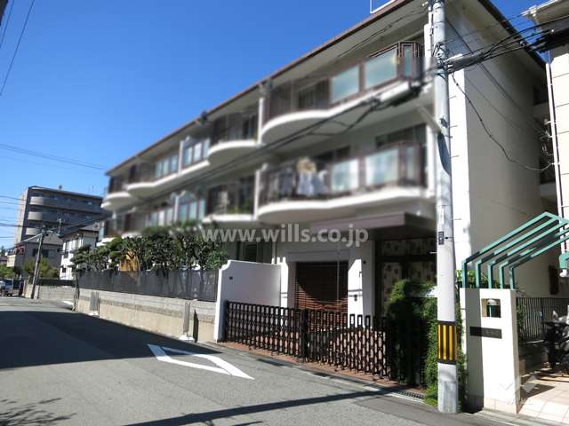 ファミーユ御影中町の外観（南東側から）