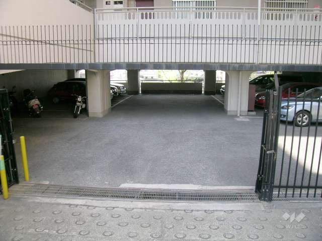 敷地内の駐車場