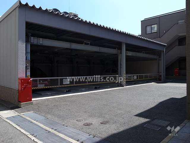 敷地内駐車場（屋内機械式）