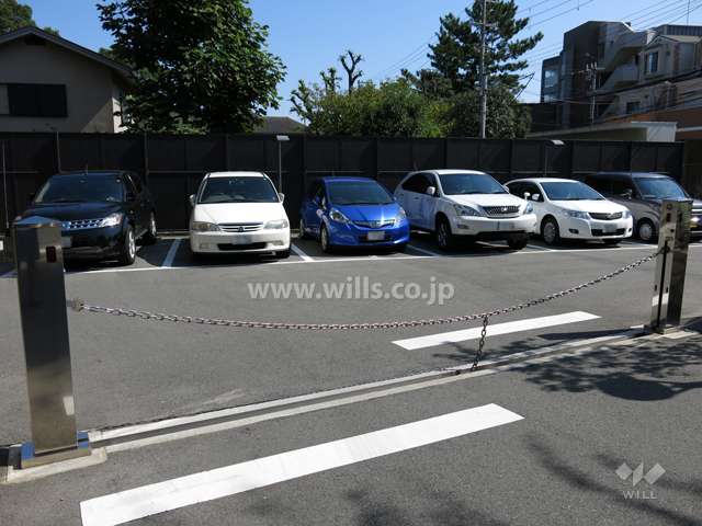 敷地内駐車場（屋外平面式）