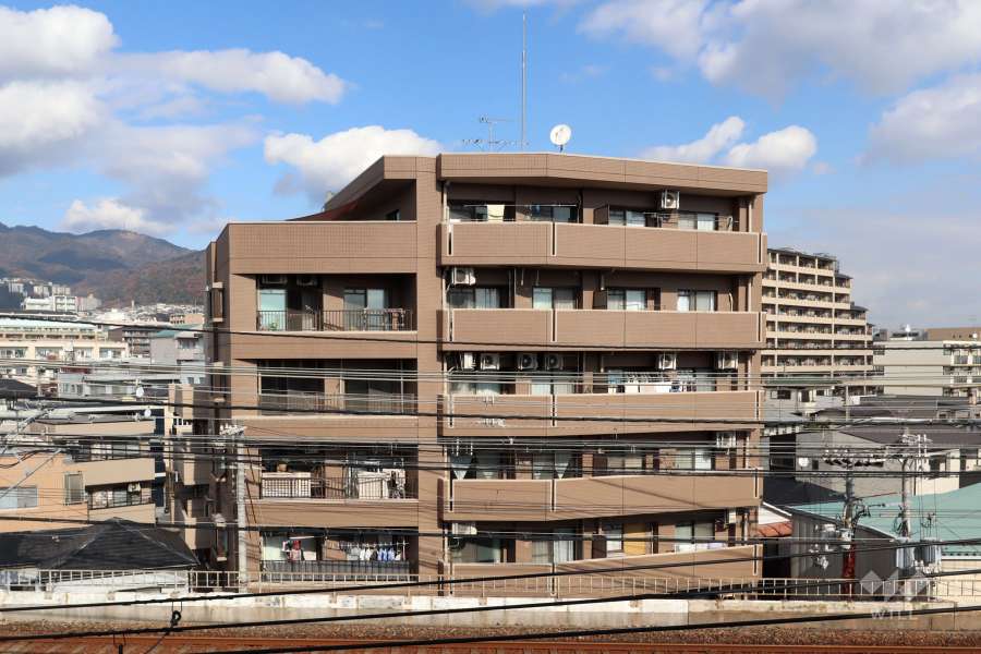 ファミリーハイツ御影の遠景（南側から）