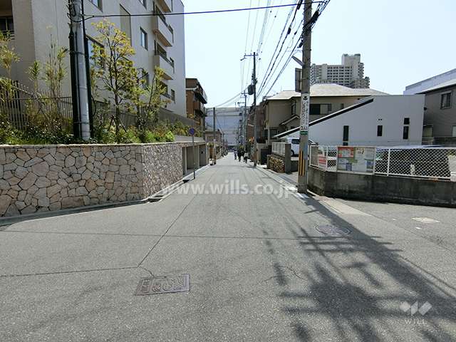 敷地西側前面道路