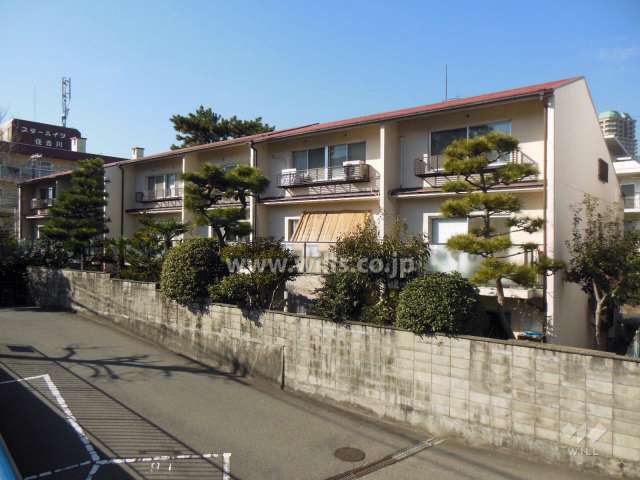 プレジオ住吉川の外観（南東側から）
