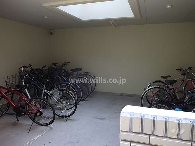 敷地内駐車場（屋内平面式）