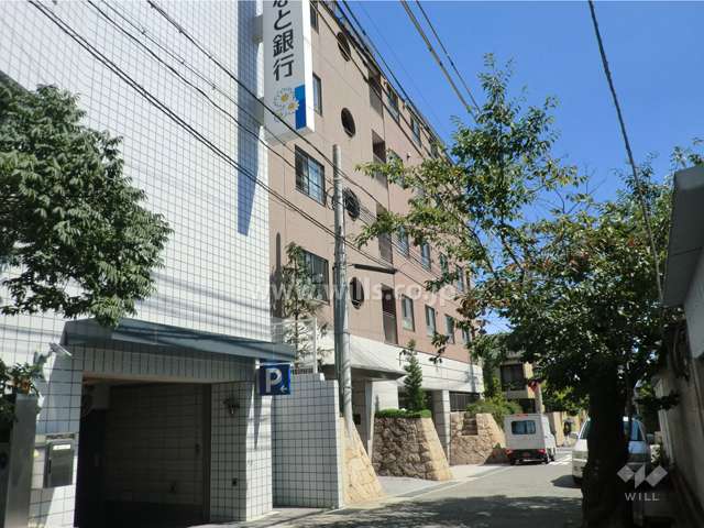 ベルヴィ御影城ノ前の外観（北西側から）