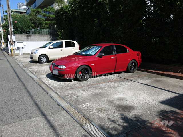 敷地内駐車場（屋外平面式）