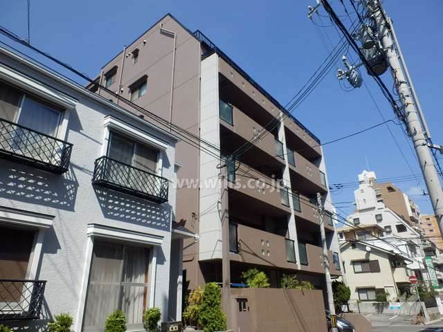 メープル神戸本山の外観（南西側から）