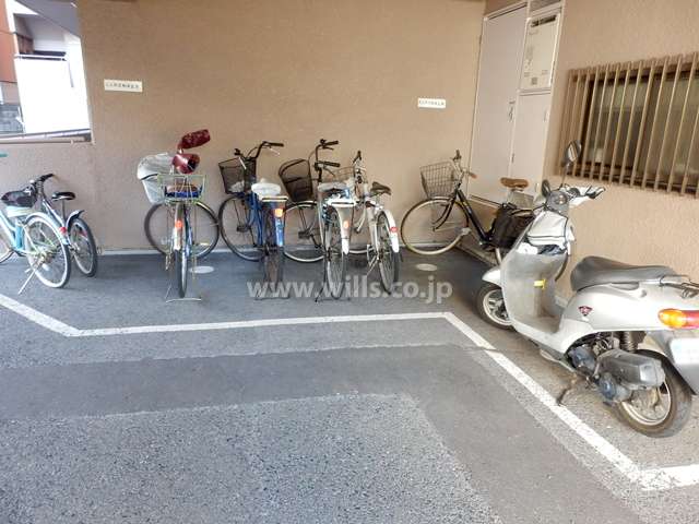 駐輪場