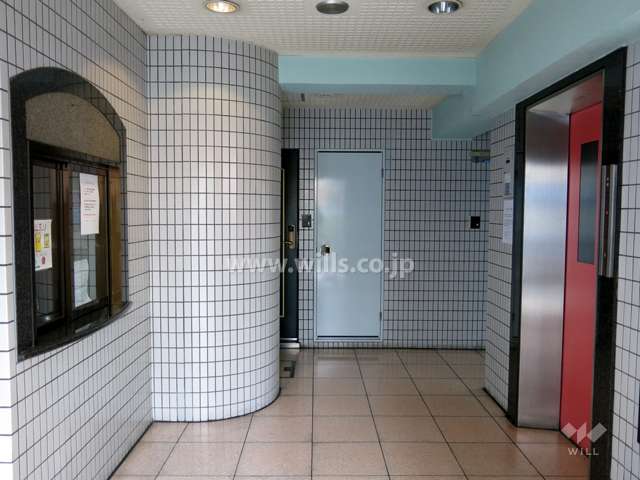 エントランスホール