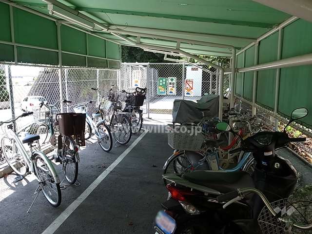 駐輪場、バイク置場