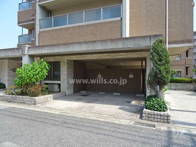 敷地内駐車場（屋外平面式）