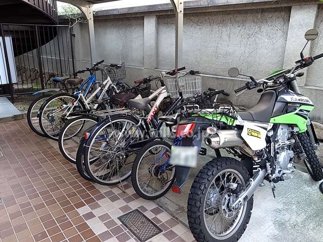 駐輪場