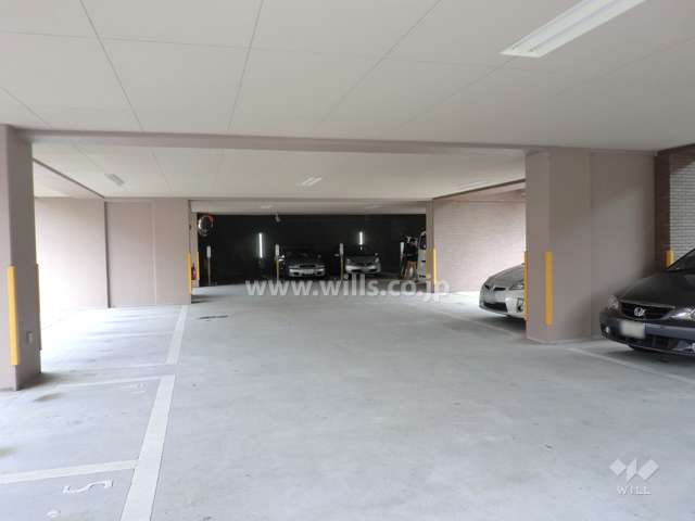 敷地内駐車場（屋内平面式）