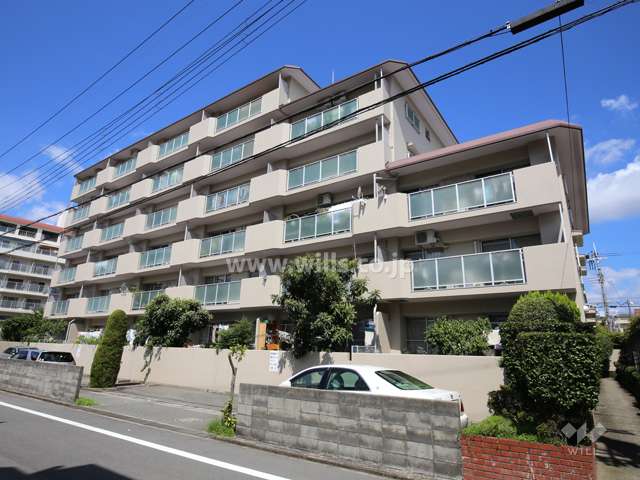 南桜塚パーク・マンションの外観（南東側から）