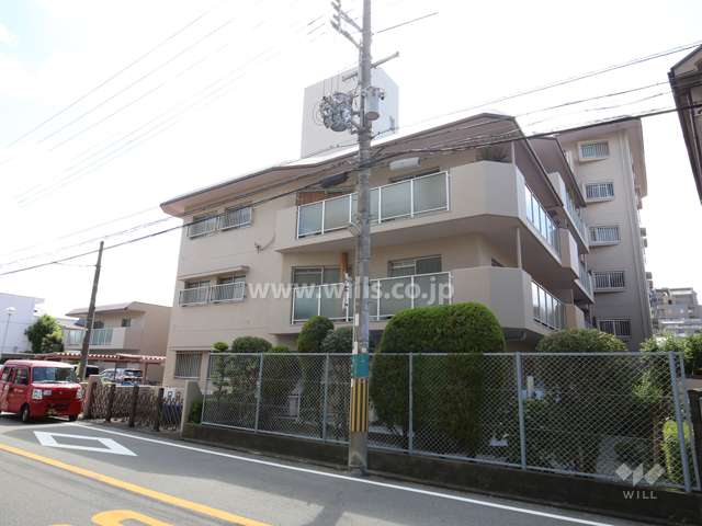 南桜塚パーク・マンションの外観（北西側から）