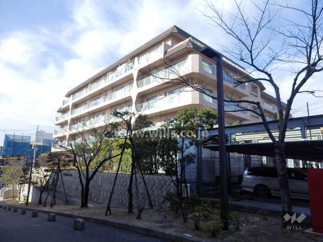 ルネ住吉川の外観（南東側から）