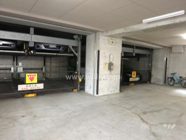 敷地内駐車場（屋内平面式）