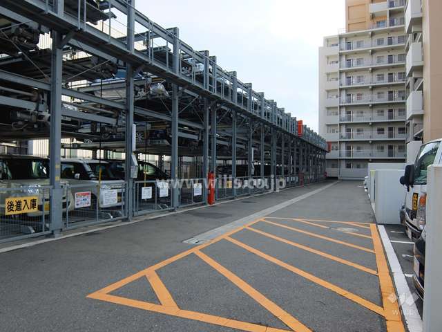 敷地内駐車場（屋外機械式）