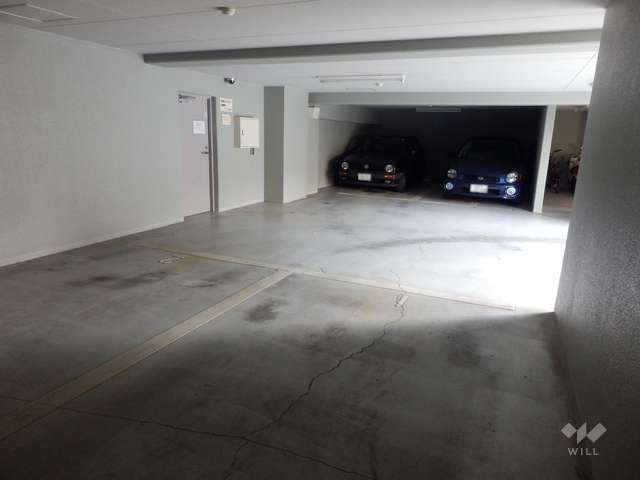 敷地内駐車場（屋内平面式）