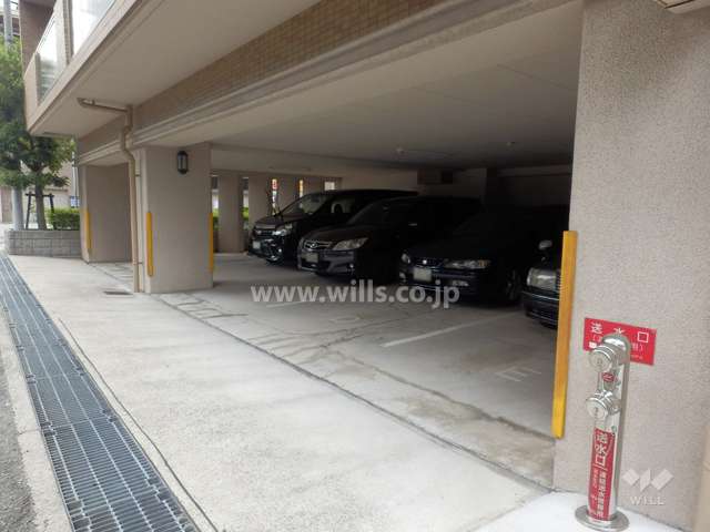 敷地内駐車場（屋内平面式）