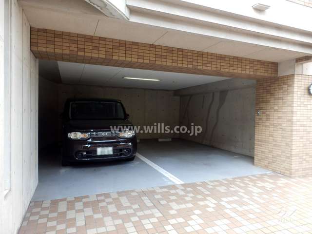 敷地内駐車場（屋内平面式）