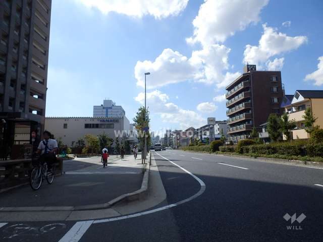 敷地北側の前面道路（国道2号線）