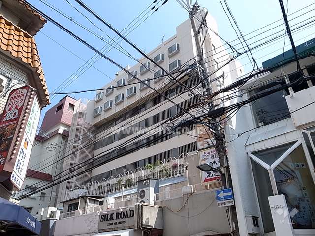 岡本クレセントハイツの外観（北西側から）