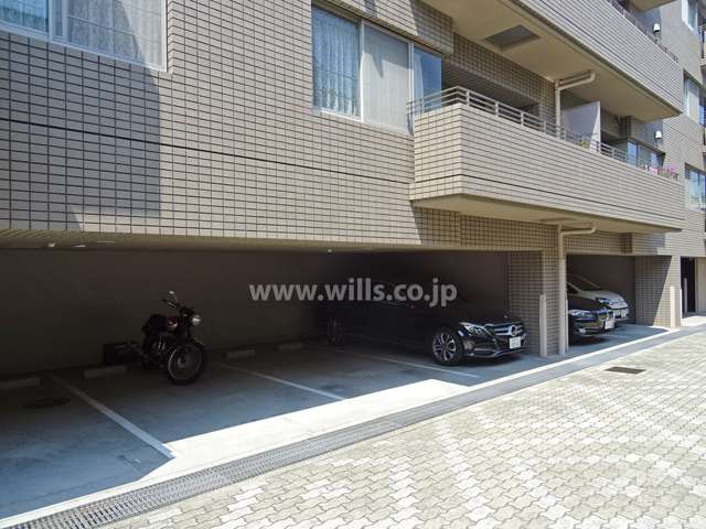 敷地内駐車場（屋内平面式）