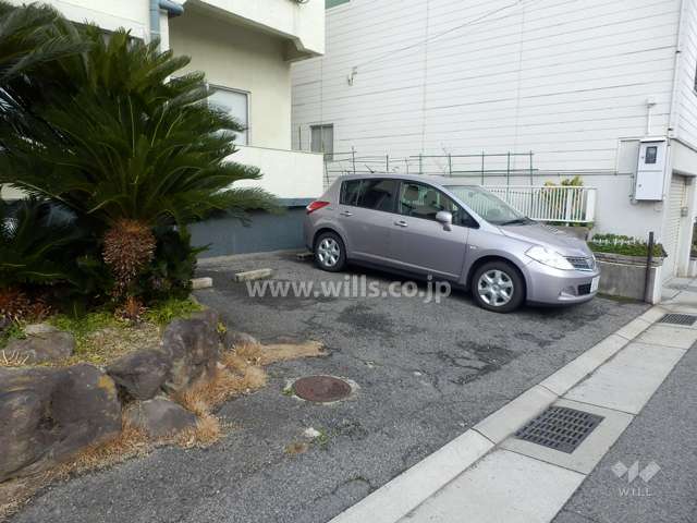 敷地内駐車場（屋外平面式）